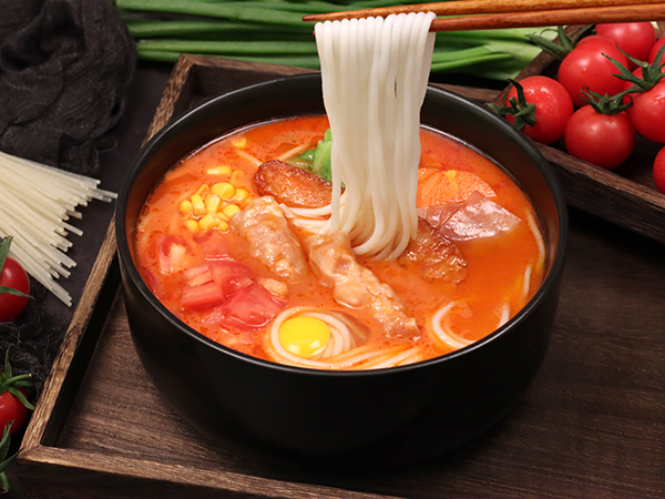 濟(jì)寧康德食品”生產(chǎn)車間是無菌化車間，整個(gè)生產(chǎn)和檢驗(yàn)都嚴(yán)格執(zhí)行《國(guó)家食品安全法》，從而保證了產(chǎn)品質(zhì)量安全、穩(wěn)定、可靠產(chǎn)品咨詢熱線：0537-3630366